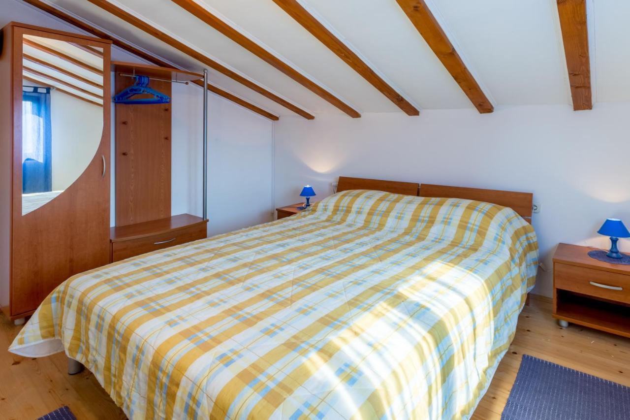 Vacation House Milka Milna  Exterior foto