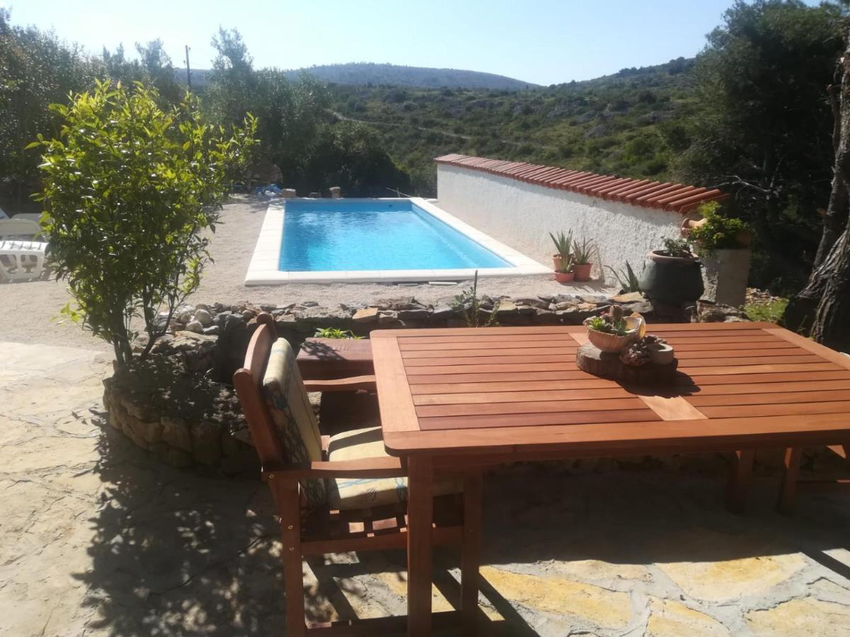 Vacation House Milka Milna  Exterior foto