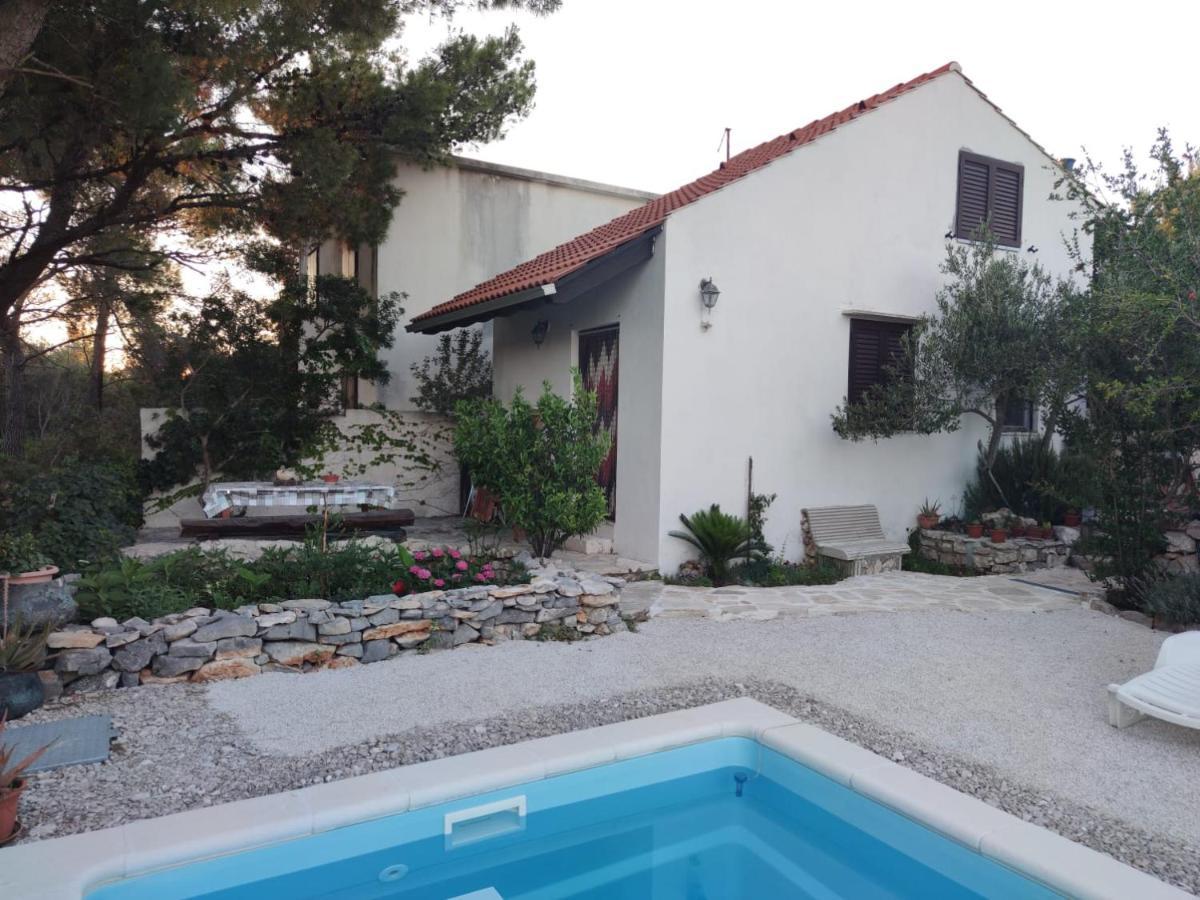 Vacation House Milka Milna  Exterior foto