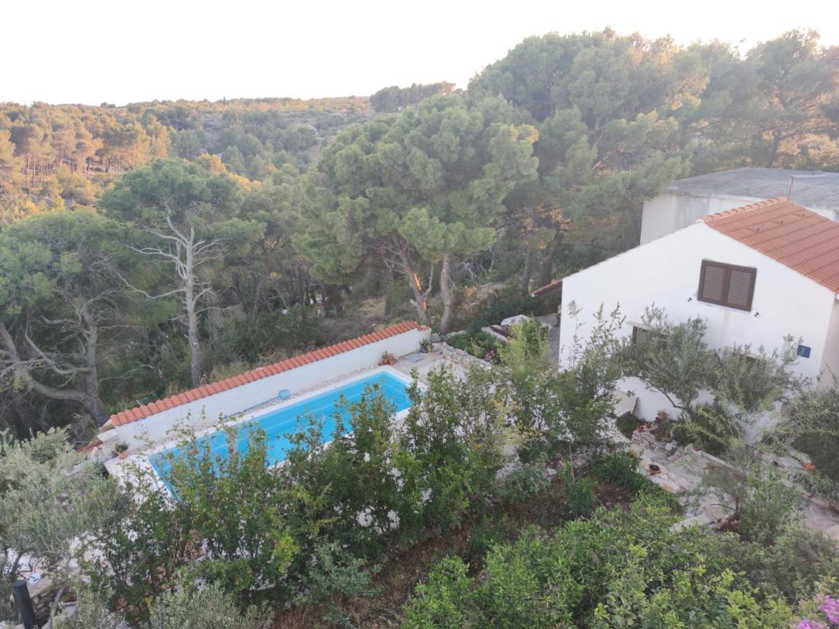 Vacation House Milka Milna  Exterior foto